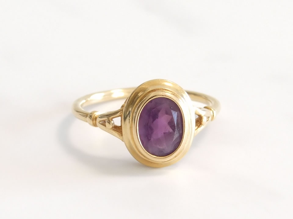 �A���W�X�g�@�A���e�B�[�N�S�[���h�����O